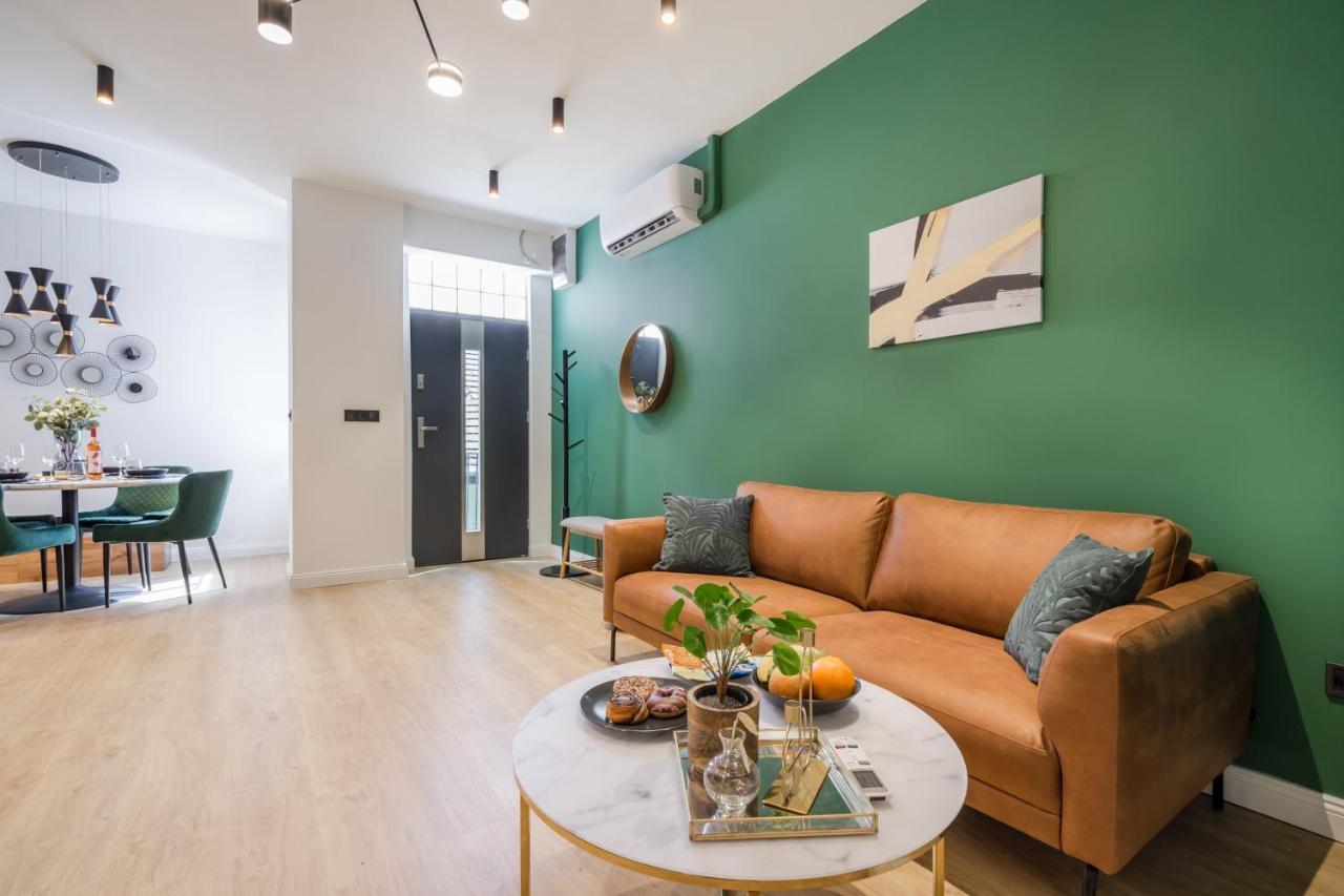 Tilia Luxury Apartment - 3 Bedrooms With Ac Budapest Bagian luar foto